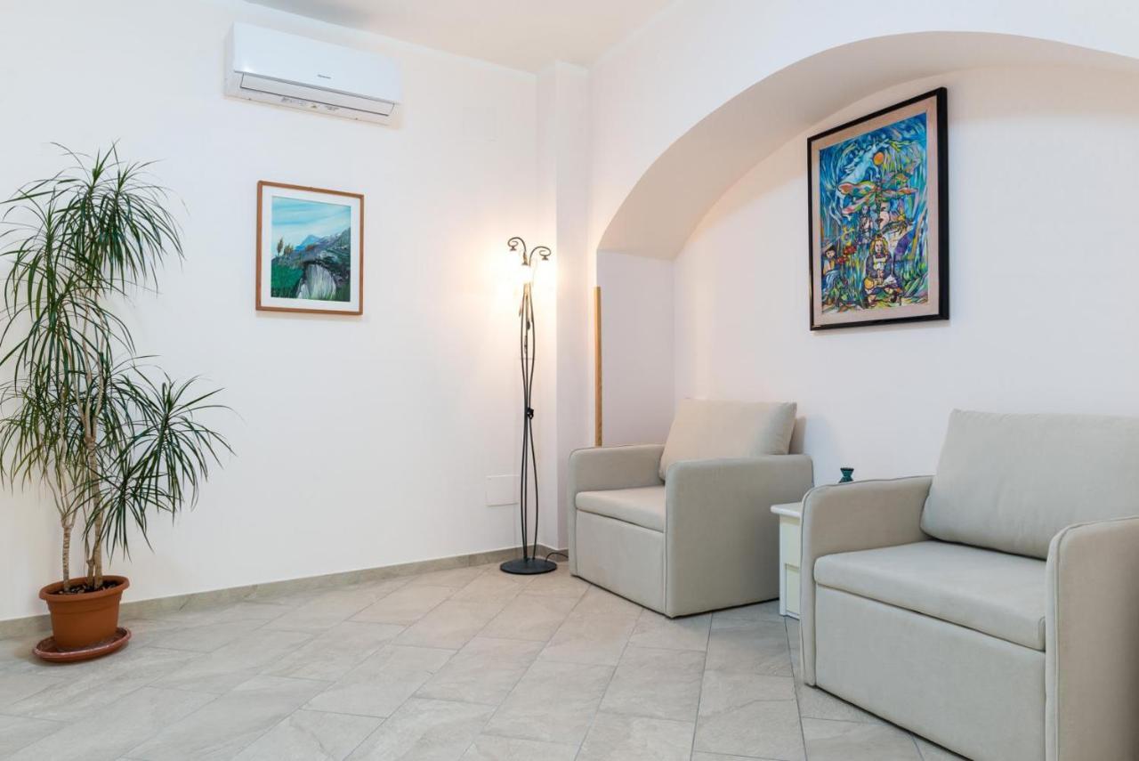 Casa Vacanza Rosy Di Guida Rosy Giungano Eksteriør bilde
