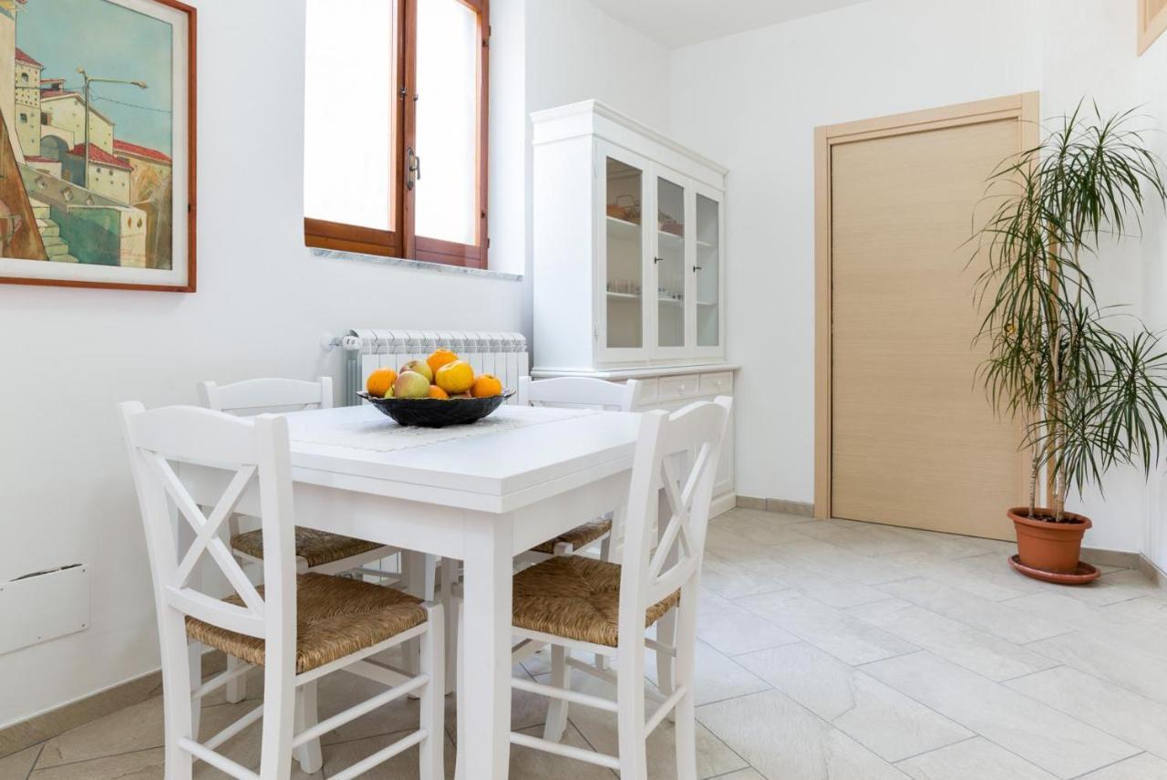 Casa Vacanza Rosy Di Guida Rosy Giungano Eksteriør bilde